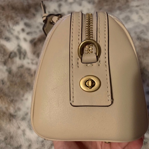 Coach logo ruby 18 - Picture 4 of 9